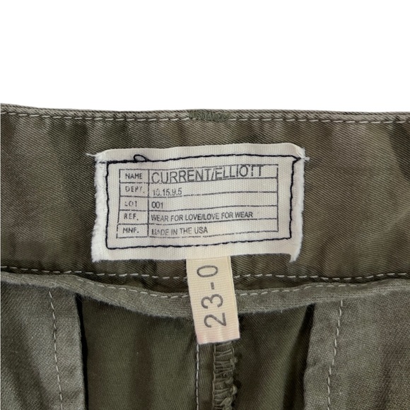 Current/Elliott The Captain Rolled Shorts in Army Camo - Picture 9 of 15